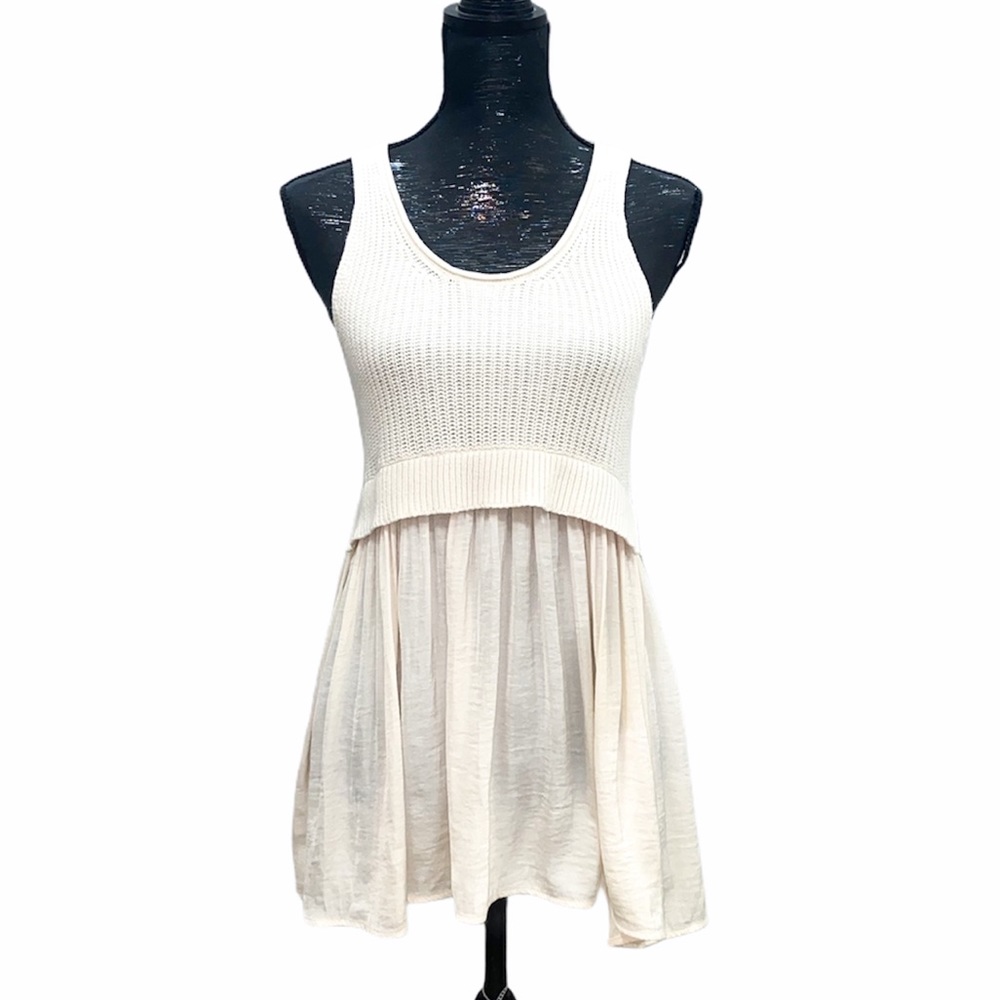 URBAN OUTFITTERS Sweater Top